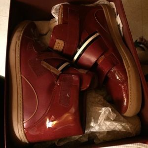 High Top Red Bally’s